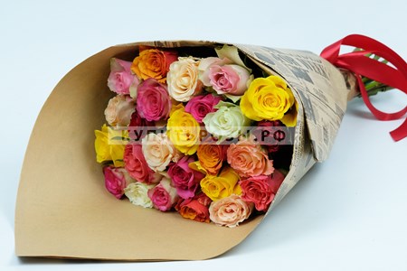 Букет роз 25 Радужных роз купить в Москве недорого